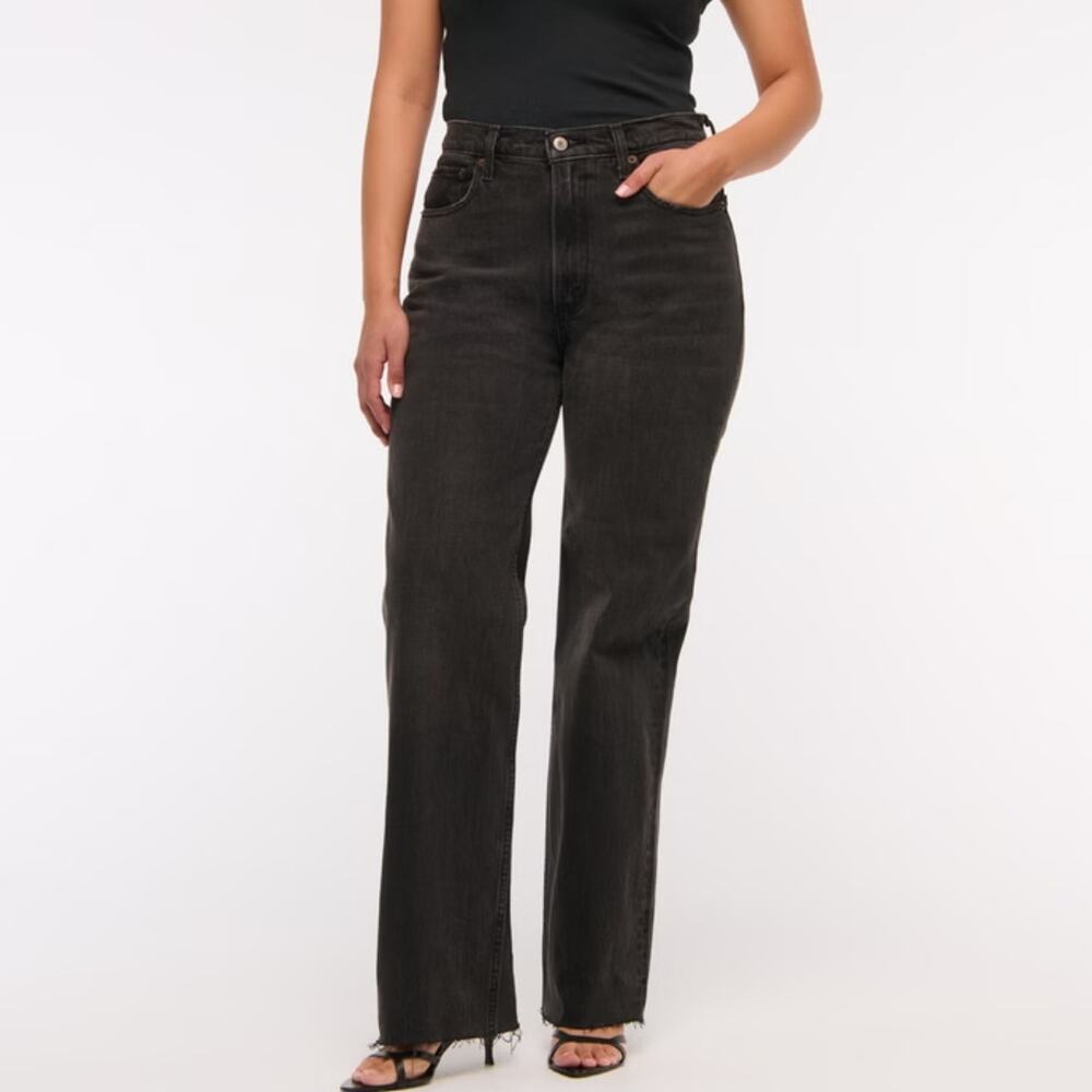 Abercrombie & Fitch Black The 90's Relaxed Jeans High Rise Size 33/16 Short